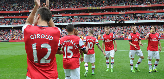 首开记录，埃斯特旺当选与塞内加尔一役巴西队内最佳球员