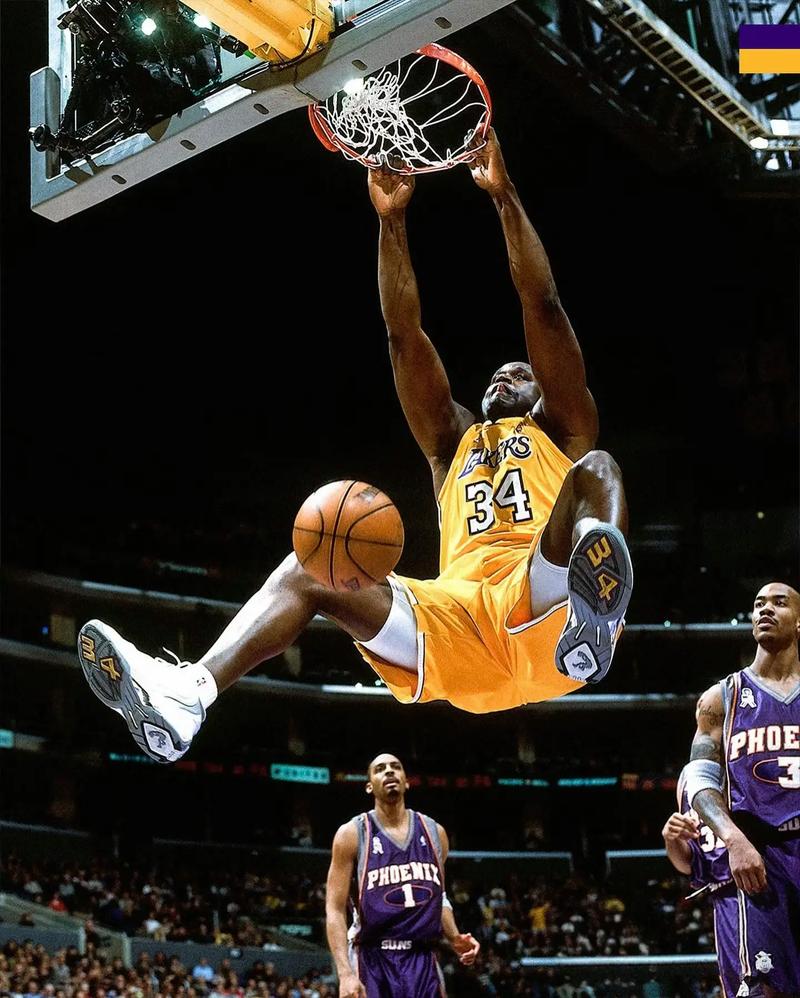 足球曝英超豪门盯上天才中卫，报价或破纪录（曝英超豪门锁定天才中卫，报价或刷新转会纪录）