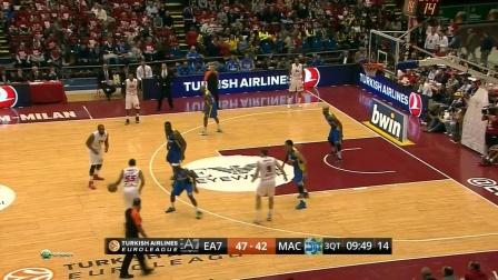 阿斯：皇马绝不会通过竞价来引援中卫，专注于合同到期的球员（阿斯：皇马不参与中卫竞价，重点锁定合同将满的球员）