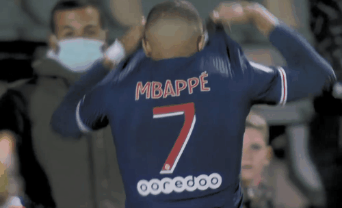 每体：考察埃永之外，巴萨也悄然盯上22岁喀麦隆中卫科托（每体：除考察埃永外，巴萨亦低调关注22岁喀麦隆中卫科托）