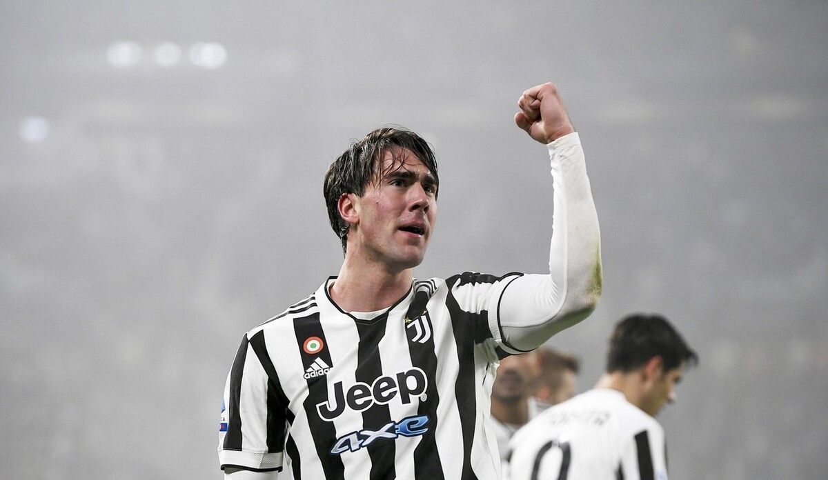 意媒：裁判协会认为米兰vs拉齐奥VAR介入错误，并将予以停职（意媒：裁判协会认定米兰战拉齐奥VAR介入有误，涉事人员将被停职）