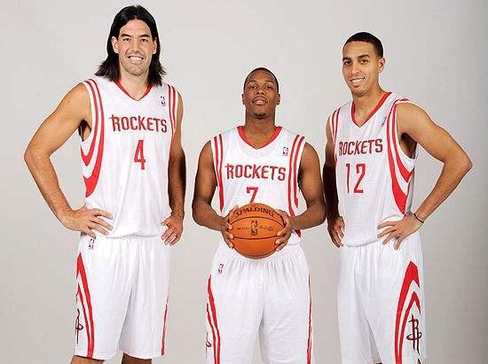 跟队记者：VAR竟然认为米兰对阵帕尔马时的点球是萨56的犯规（随队记者：VAR判定米兰战帕尔马点球源自萨56犯规）